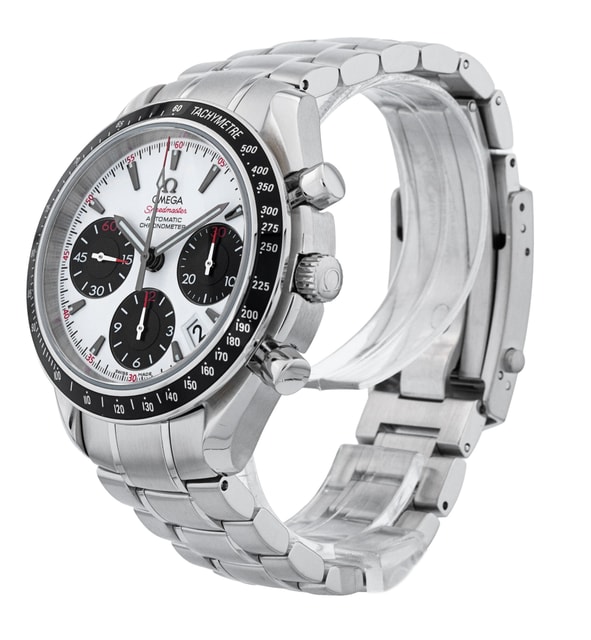 Omega Speedmaster Date 323.30.40.40.04.001 Image 2